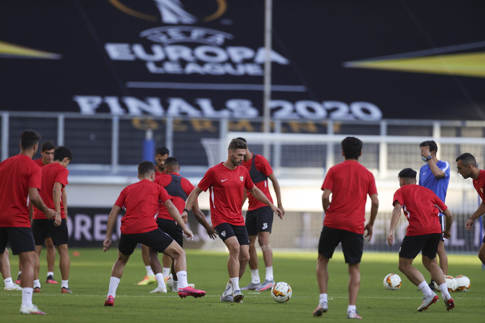 Europa League: Ξεχωρίζει το Σεβίλλη-Ρόμα