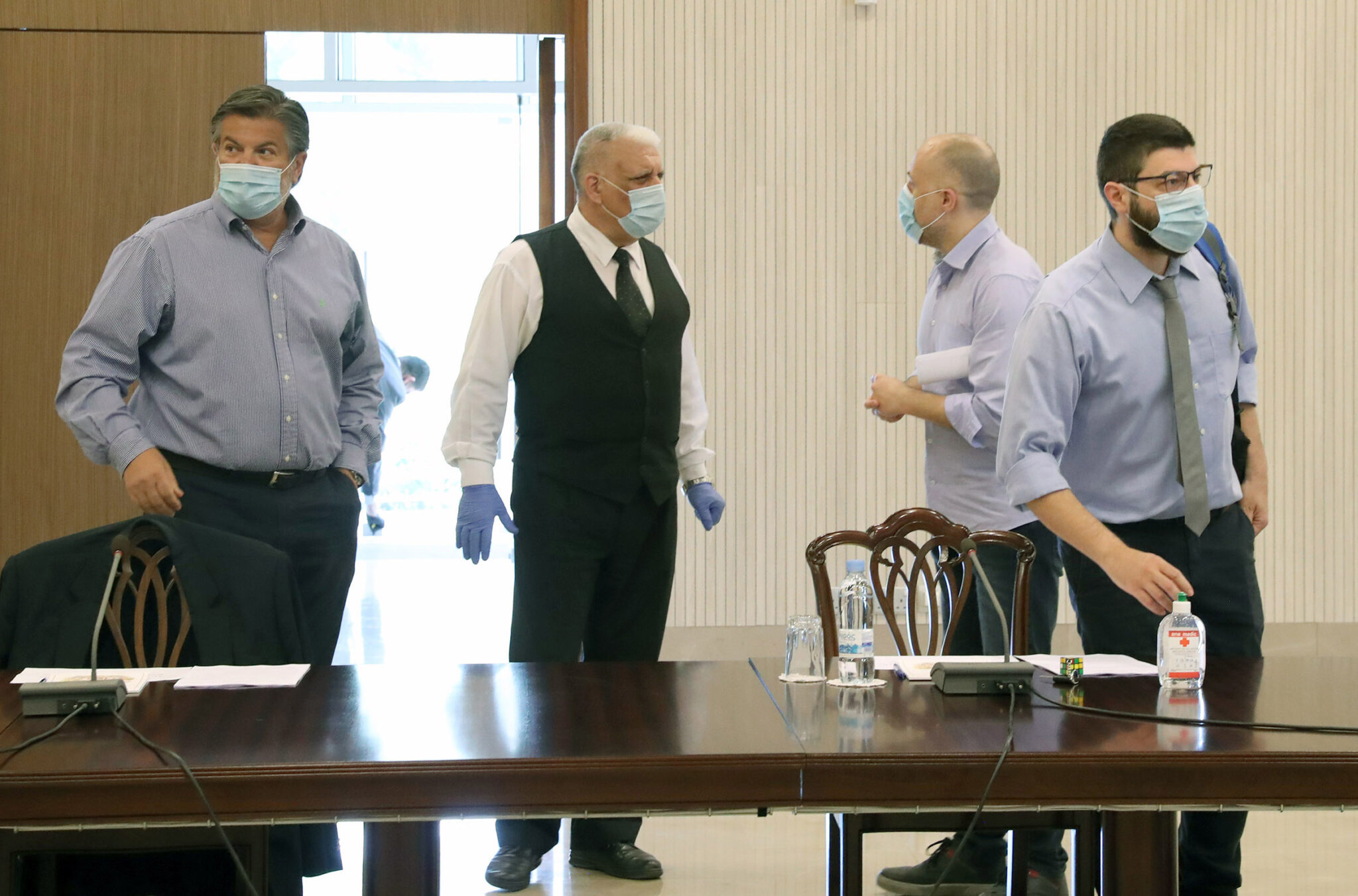 Στα χέρια των επιδημιολόγων τα υγειονομικά πρωτόκολλα για τα σχολεία (ΒΙΝΤΕΟ)