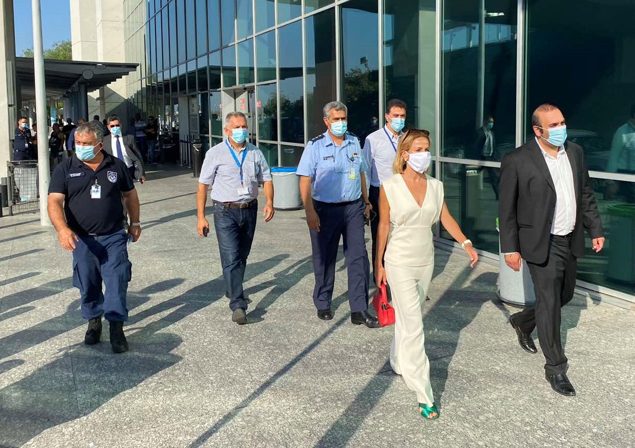 Άλλες χώρες αντιγράφουν τους κυπριακούς ελέγχους στα αεροδρόμια λέει ο Καρούσος