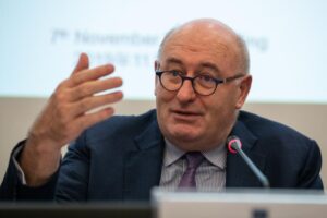 ΗΠΑ – ΕΕ ανακοίνωσαν συμφωνία αμοιβαίας κατάργησης δασμών για σειρά προϊόντων