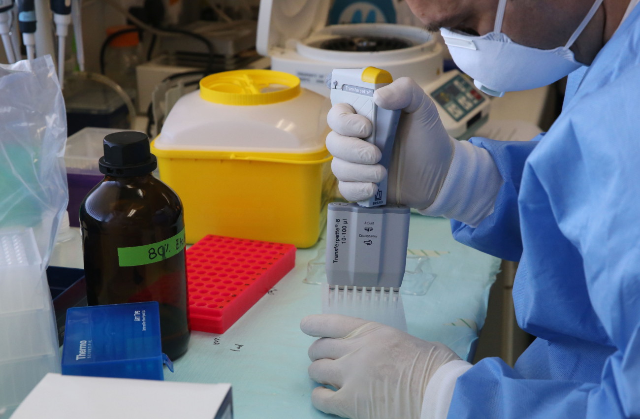 Τι κατέδειξε η έκθεση για τα 28 λάθος τεστ κορωνοϊού