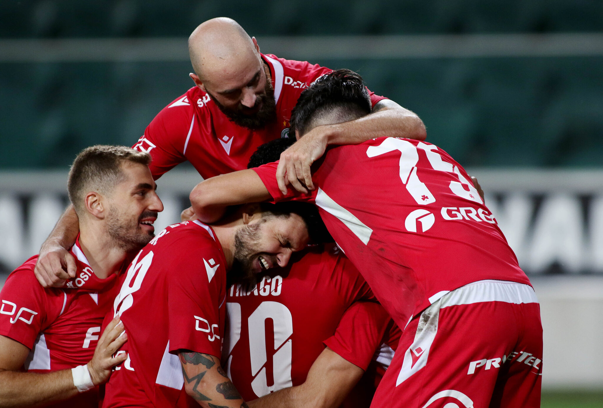 Μία νίκη μακριά από ομίλους…