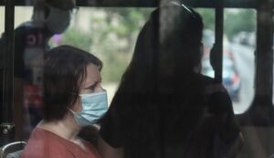 Νέα μέτρα ενεργοποιεί το ρεκόρ κρουσμάτων κορωνοϊού στην Ελλάδα