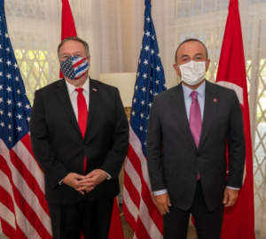 Ξεκάθαρο μήνυμα Πομπέο σε Τσαβούσογλου για μείωση της έντασης στην Αν. Μεσόγειο