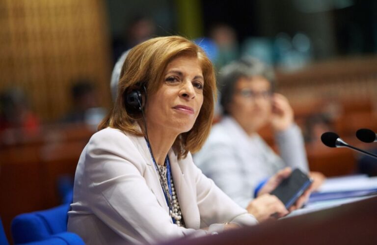 «Να κάνουμε ό,τι μπορούμε για να επιστρέψουν τα παιδιά στα σχολεία με ασφάλεια»