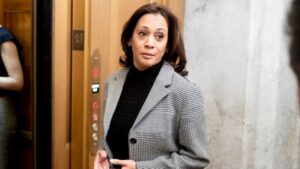 Γιατί "εξεπλάγη" ο Τραμπ για την επιλογή Καμάλα Χάρις