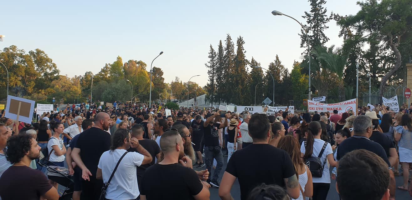 Τι λέει διαδηλωτής που καταγγέλθηκε από την Αστυνομία στην πλατεία Ελευθερίας