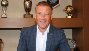 Αναλύει τις επίμαχες φάσεις και δίνει διαλόγους από το VAR ο Κλάτενμπεργκ