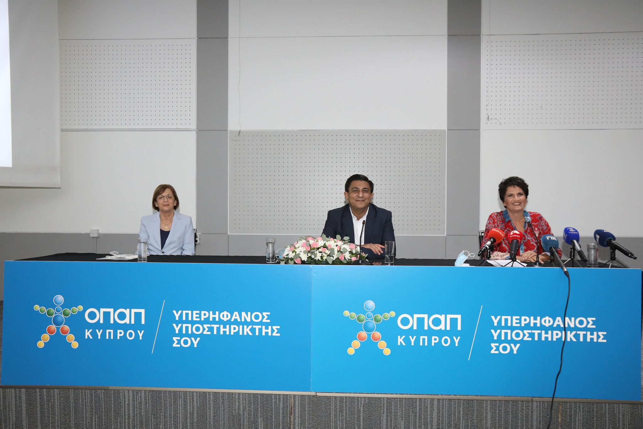 Με τη Μελίνα του ελληνισμού για τις γυναίκες της Κύπρου!