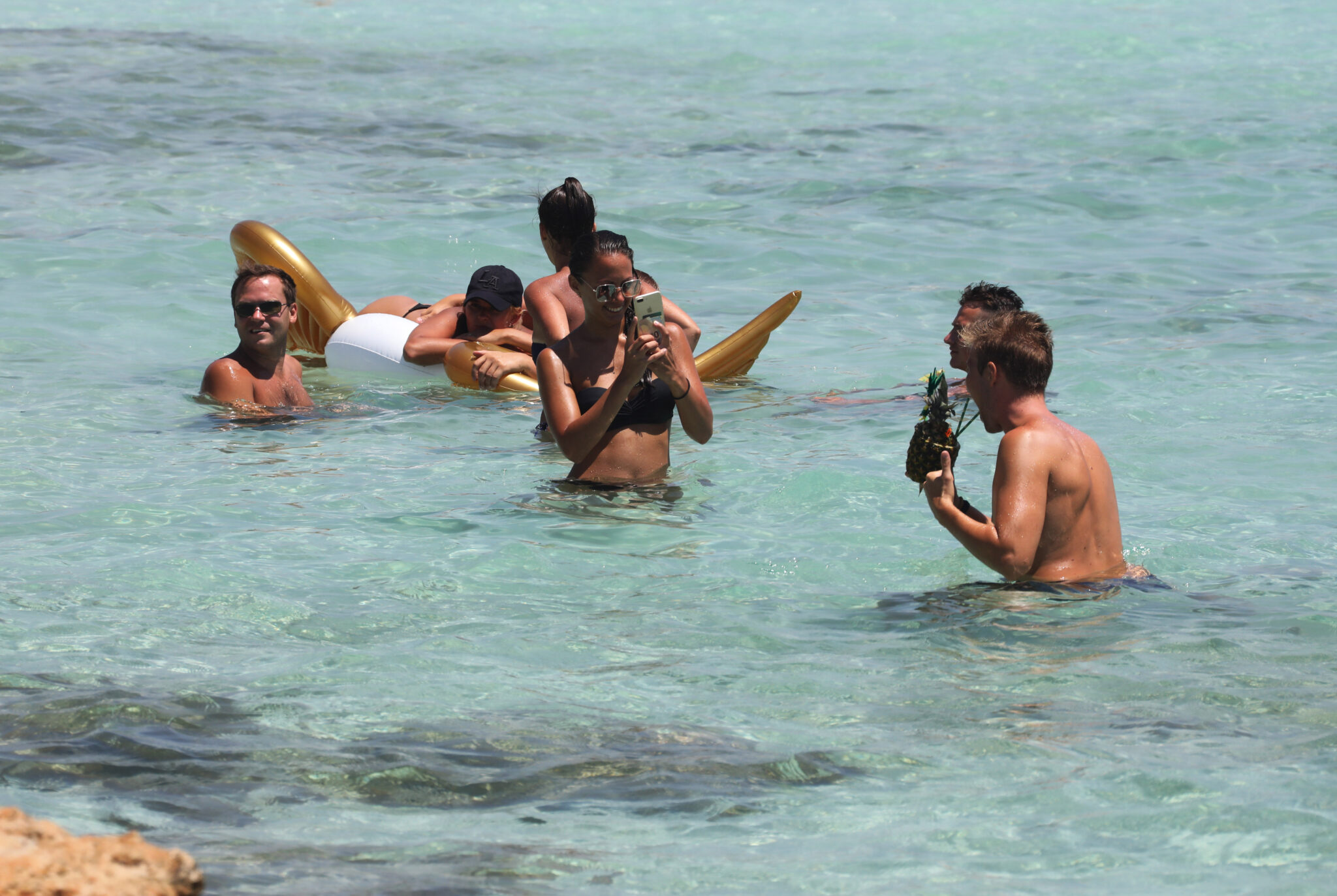 Πρωτοφανής καύσωνας για Σεπτέμβριο…"Αντίδοτο" στη ζέστη οι παραλίες (ΒΙΝΤΕΟ)