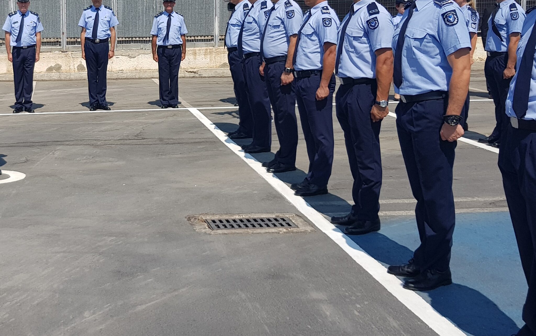 Υποδυόταν τον Αστυνομικό της Γειτονιάς και επιτέθηκε σε στέλεχος κόμματος