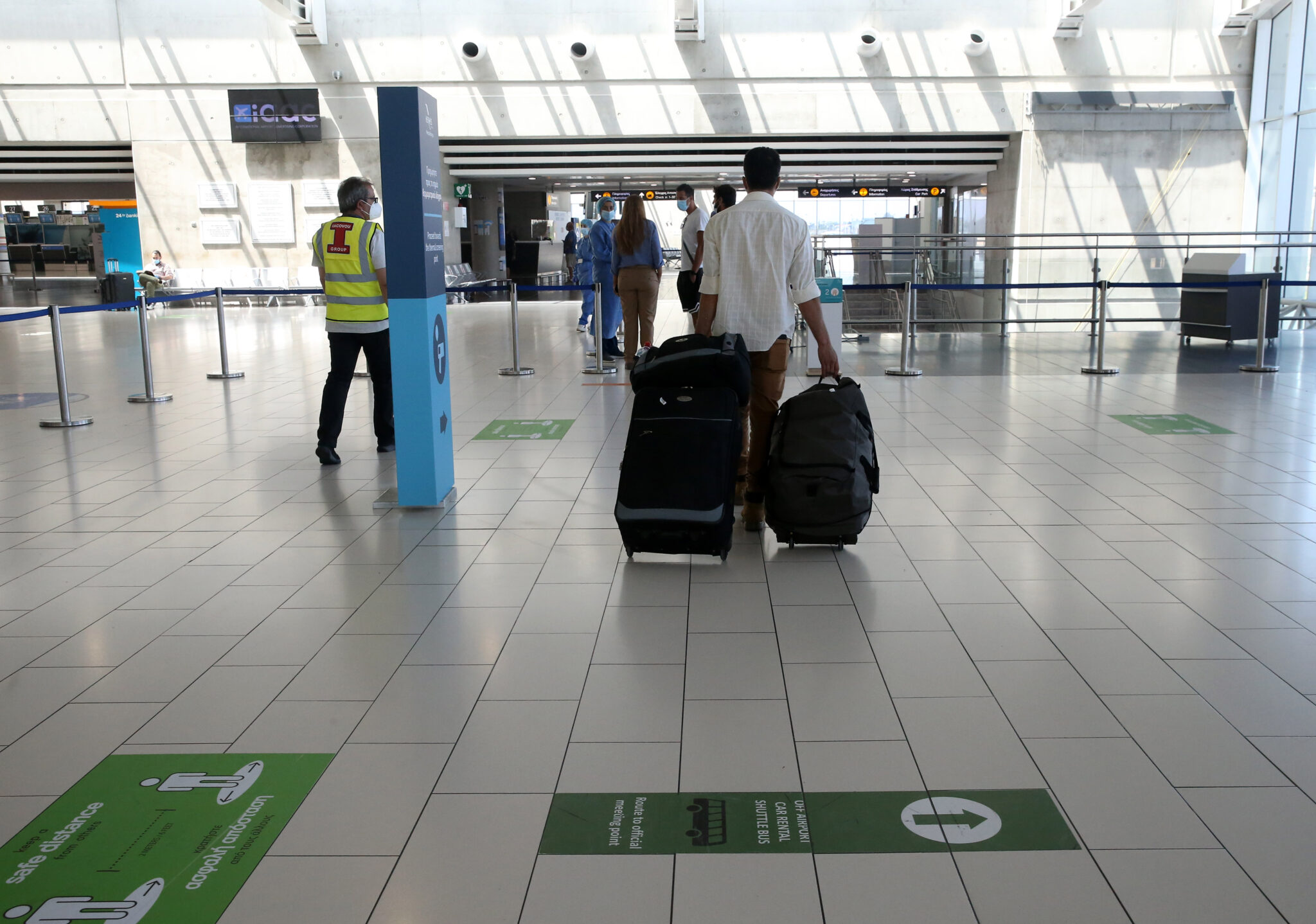 Επιτέθηκε σε αστυνομικούς στο αεροδρόμιο επειδή του ζήτησαν να φορέσει μάσκα