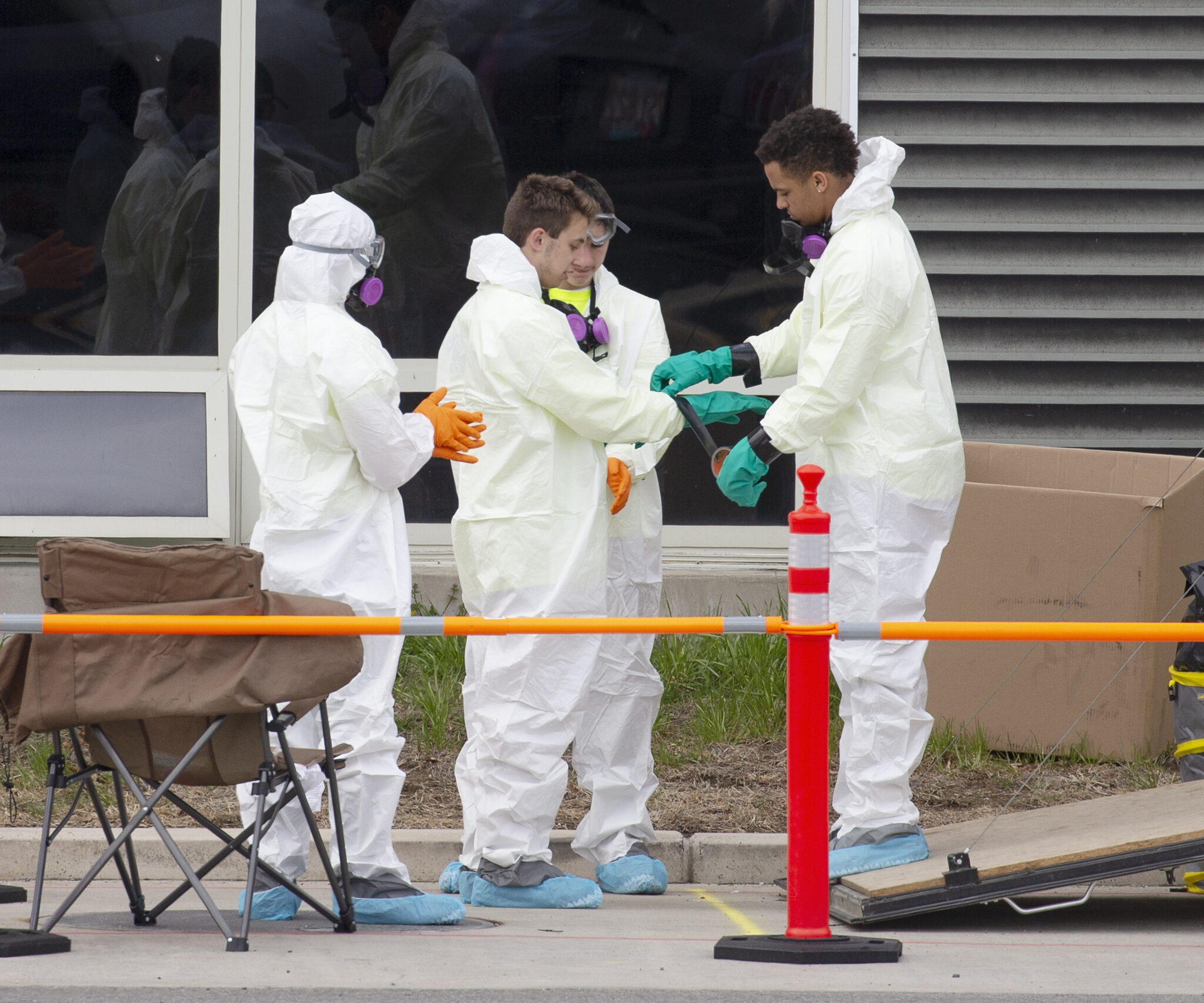 Η ΕΕ καλεί τα κράτη-μέλη να μην μειώνουν το χρονικό διάστημα της καραντίνας