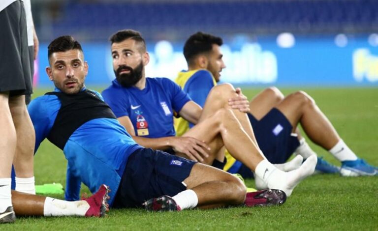 «Εγκλωβισμένοι» στην Αθήνα επτά ξενιτεμένοι διεθνείς με εντολή ΕΟΔΥ