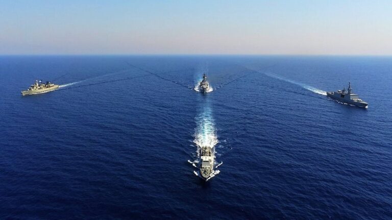 Γαλλικά Μέσα: Η Γαλλία δανείζει στην Ελλάδα δύο υπερσύγχρονες φρεγάτες