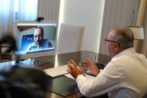 Αβέρωφ: Ενημέρωσε τον Βέμπερ για προκλήσεις σε ΑΟΖ και Βαρώσια