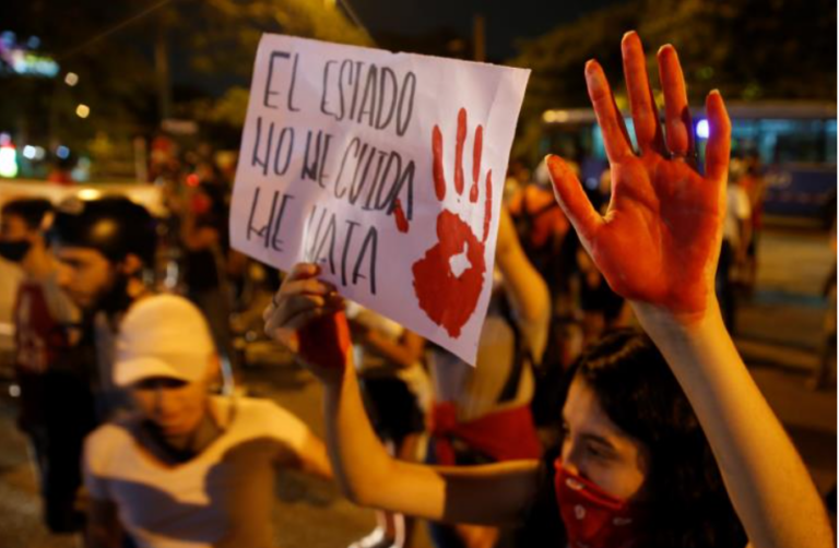 Αναβρασμός στην Κολομβία για γυναίκα που έπεσε νεκρή από πυρά στρατιώτη