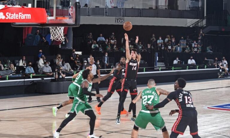 Αγκαλιά με τους τελικούς οι Χιτ του μυθικού Χίρο