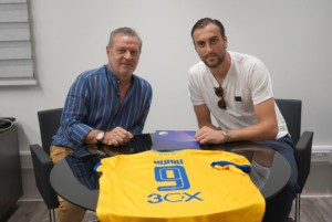 Επίσημο: Ανακοίνωσε Νουχίου ο ΑΠΟΕΛ