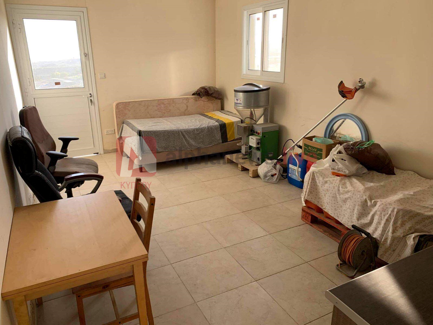 Υπ. εμπορίας προσώπων: Σε τρώγλη είπαν ότι έμεναν, περιποιημένο το υποστατικό