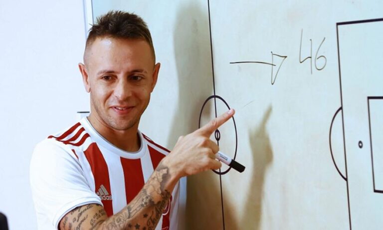 Με Ραφίνια στο Περιστέρι ο Ολυμπιακός