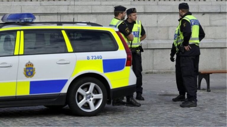 Γονείς έκλεισαν τα παιδιά τους για τέσσερις μήνες στο σπίτι, λόγω κορωνοϊού