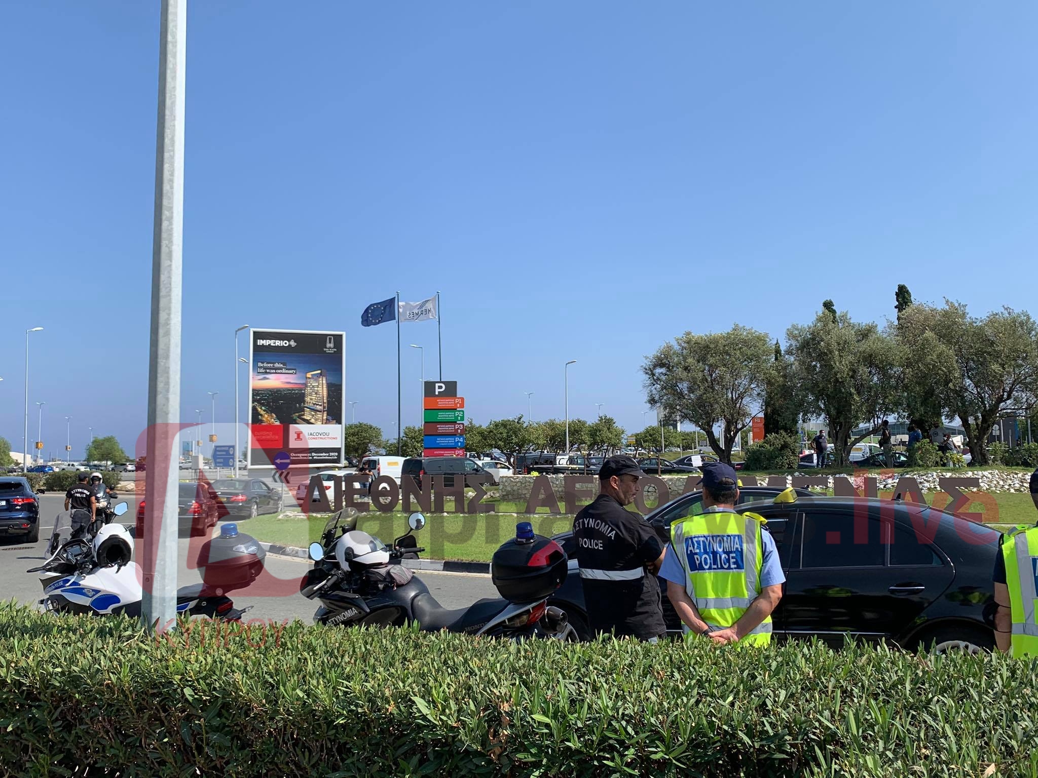 "Μπλόκαραν" το αεροδρόμιο Λάρνακας οι οδηγοί ταξί που απεργούν (ΦΩΤΟ)