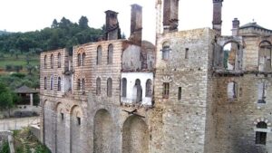 Οκτώ κρούσματα κορωνοϊού στο Άγιο Όρος, σε καραντίνα η μονή Αγίου Παύλου