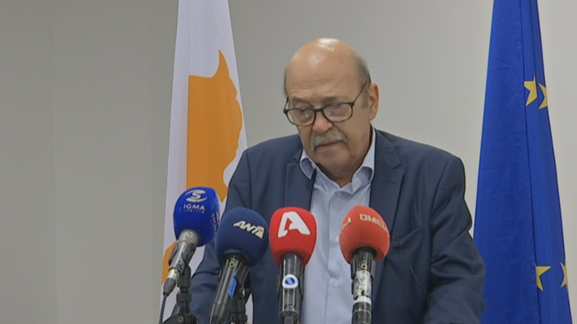 "Τα πολλά λόγια είναι φτώχεια" είπε στην Ολομέλεια και έπιασε αμέσως δουλειά…