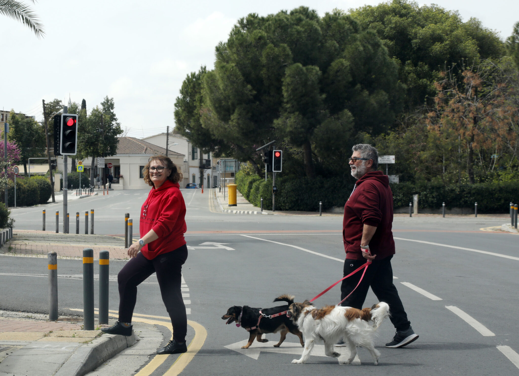 "Μην καταγγέλλετε αγρότες και πολίτες που βγάζουν βόλτα τον σκύλο τους" (ΒΙΝΤΕΟ)