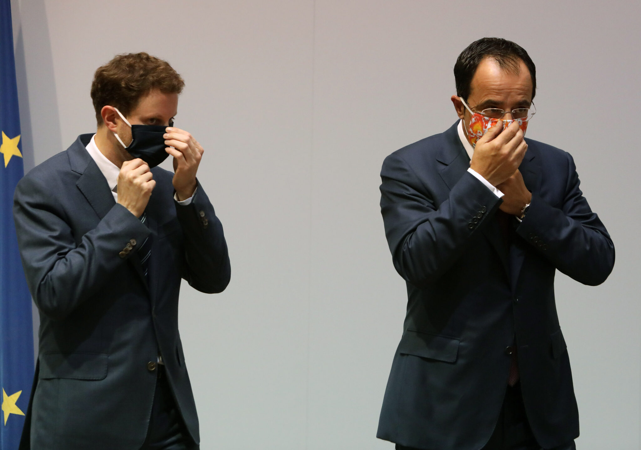 ΒΙΝΤΕΟ: Θα κάνει άλλα δύο τεστ για κορωνοϊό ο ΥΠΕΞ προτού βγει από την καραντίνα