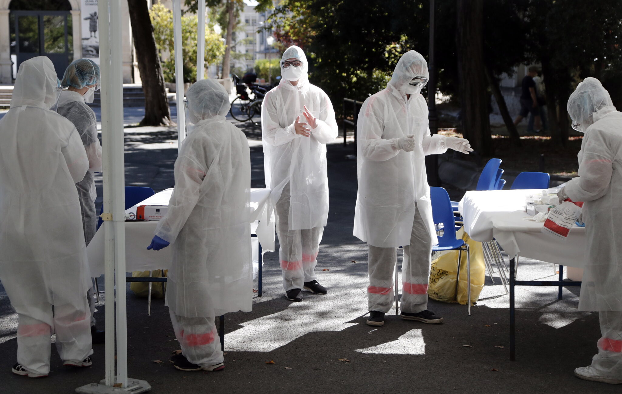 Γαλλία: Νέο ρεκόρ κρουσμάτων με πάνω από 20.000 περιστατικά σε 24 ώρες