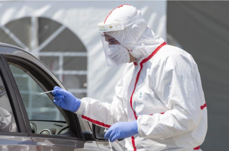 Στη «φαρέτρα» του Υπουργείου Υγείας 200.000 rapid tests για ανίχνευση κορωνοϊού