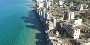 Το 1,5km στην "καρδιά" των Βαρωσίων που έγινε έρμαιο στις ορέξεις του Ερντογάν
