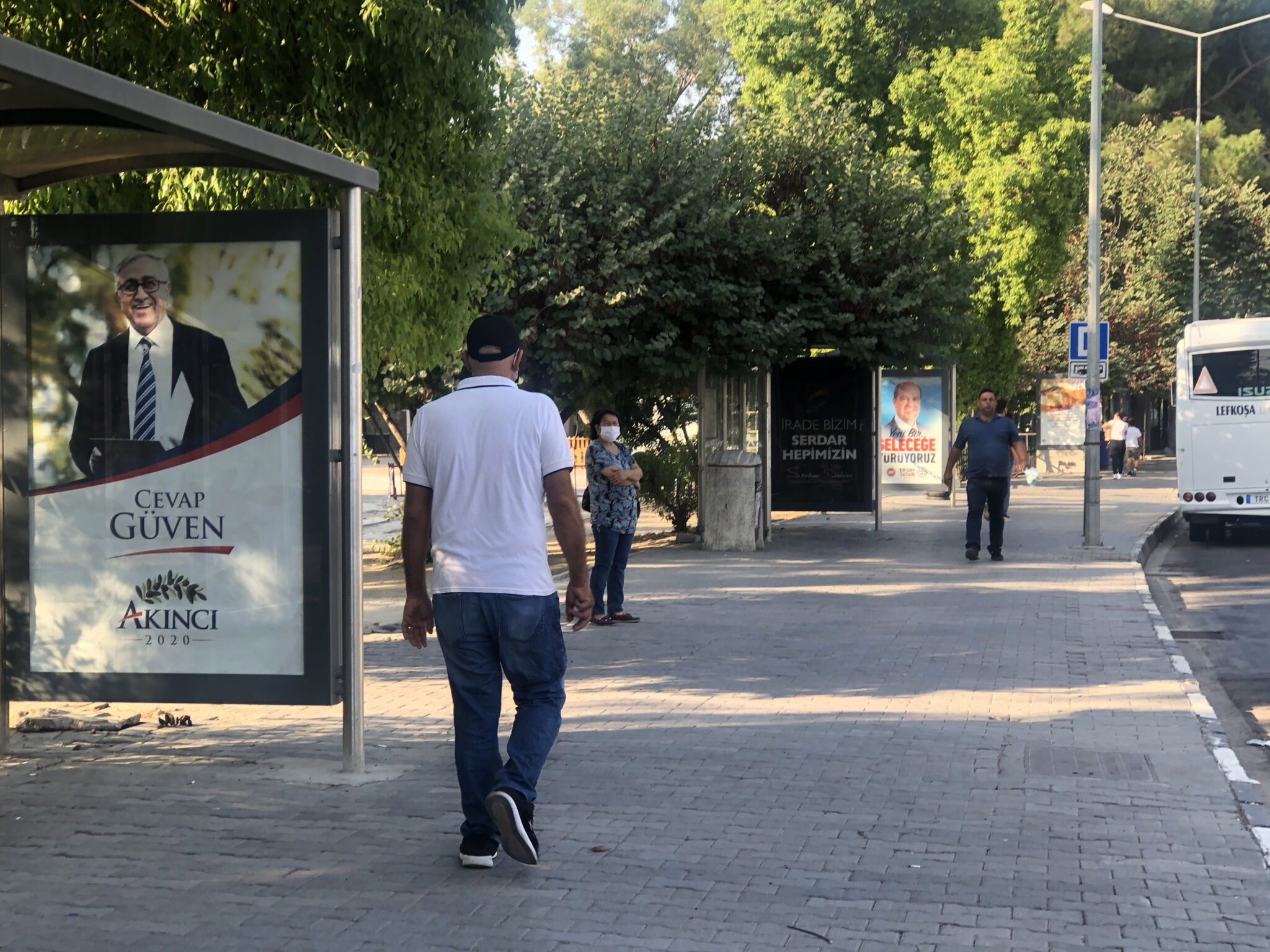 Πολιτική θύελλα στα κατεχόμενα λίγες ώρες πριν τις κάλπες (ΒΙΝΤΕΟ)