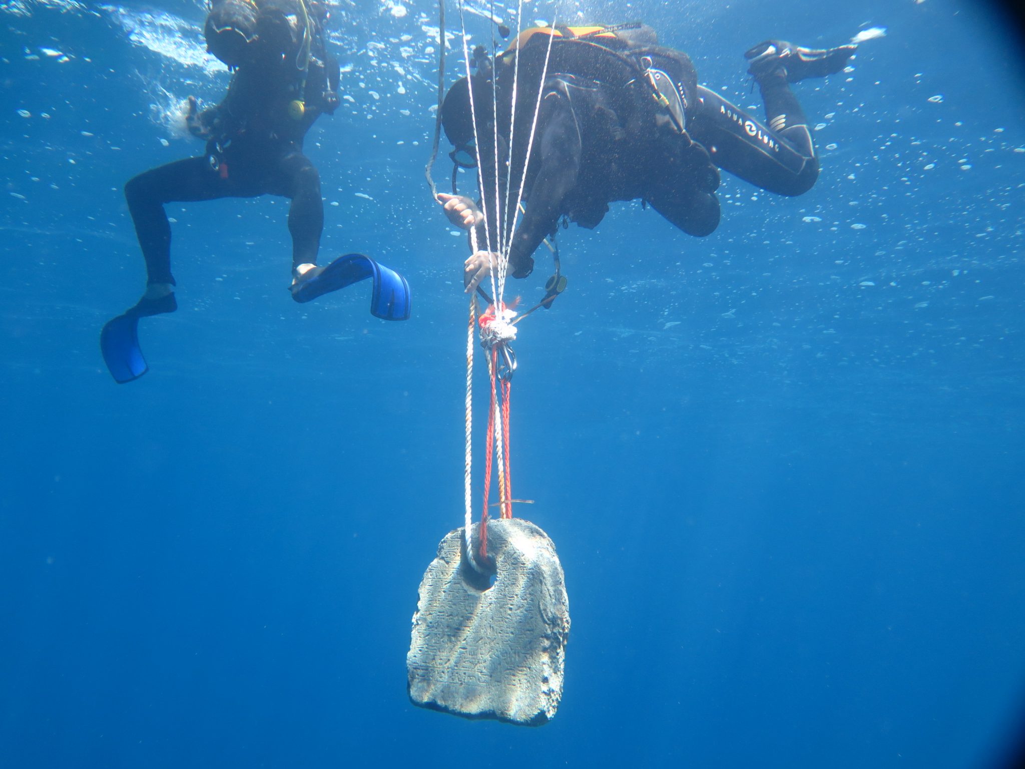 Αιγυπτιακή άγκυρα 3000 χρόνων ανέσυραν από το βυθό των κατεχόμενων (ΒΙΝΤΕΟ)