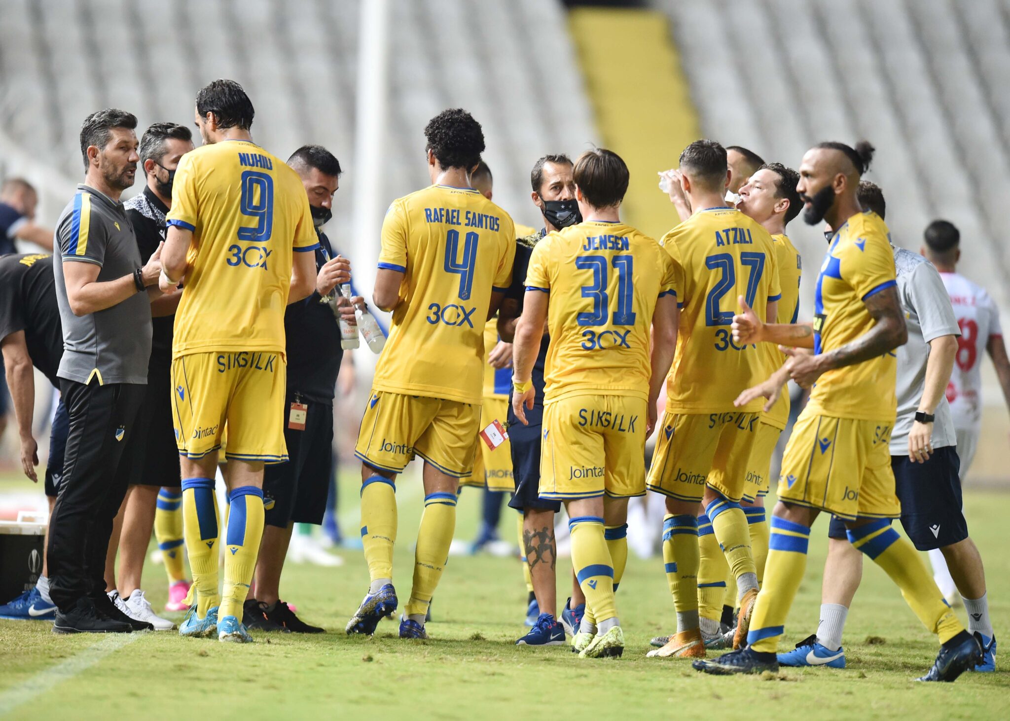 Μέσα και ο Ενσούε στον ΑΠΟΕΛ