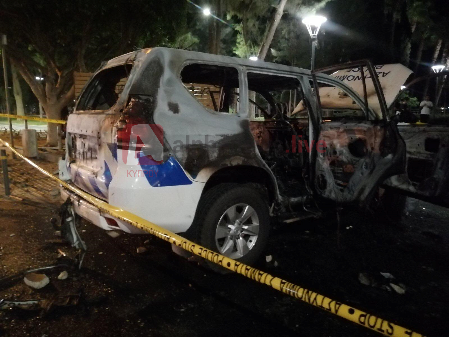 "Βομβαρδισμένο" τοπίο άφησαν πίσω τους οι κουκουλοφόροι στη Λεμεσό (ΒΙΝΤΕΟ&ΦΩΤΟ)