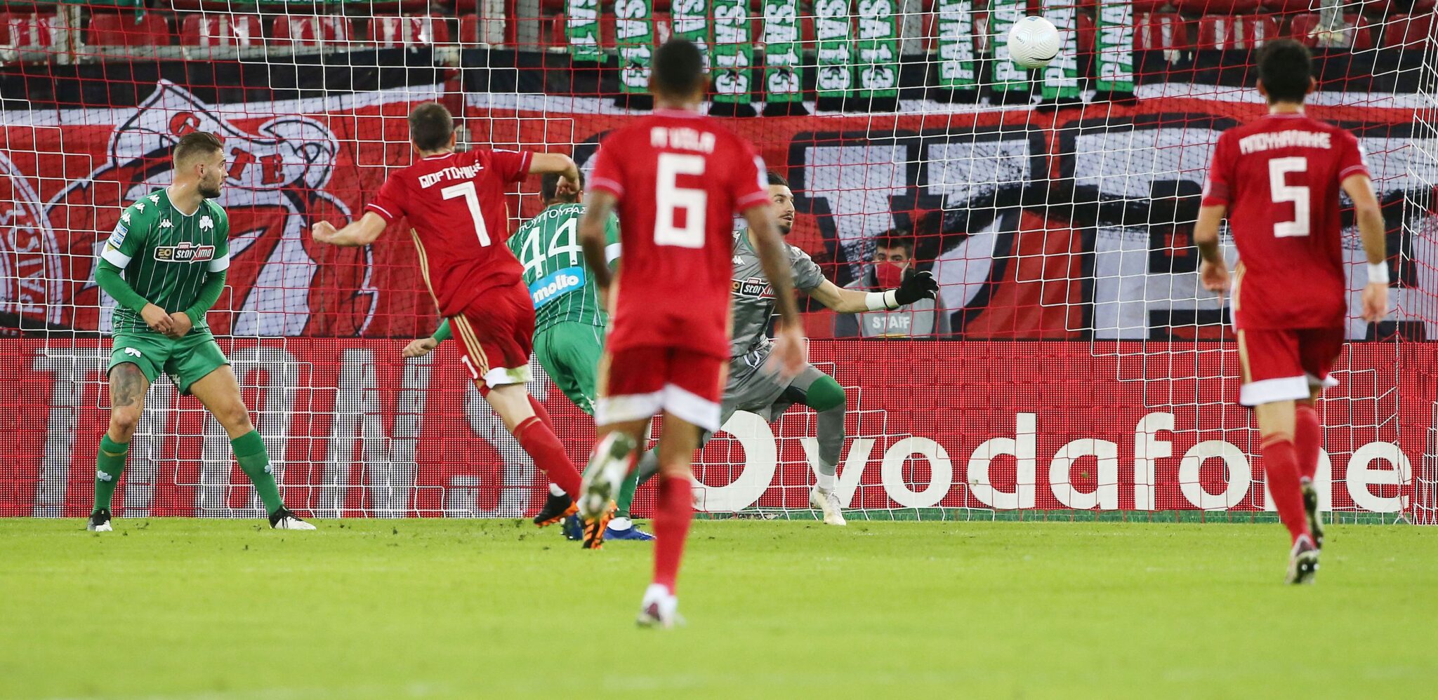 Πήρε το ντέρμπι με γκολάρα Φορτούνη ο Ολυμπιακός