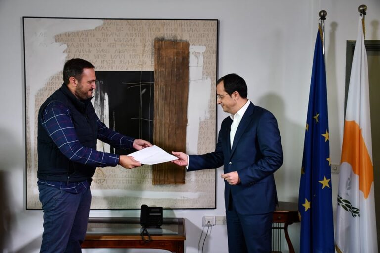 Το οδοιπορικό των 24 Ωρών στο Βαρώσι με αγγλικούς υπότιτλους (ΒΙΝΤΕΟ)