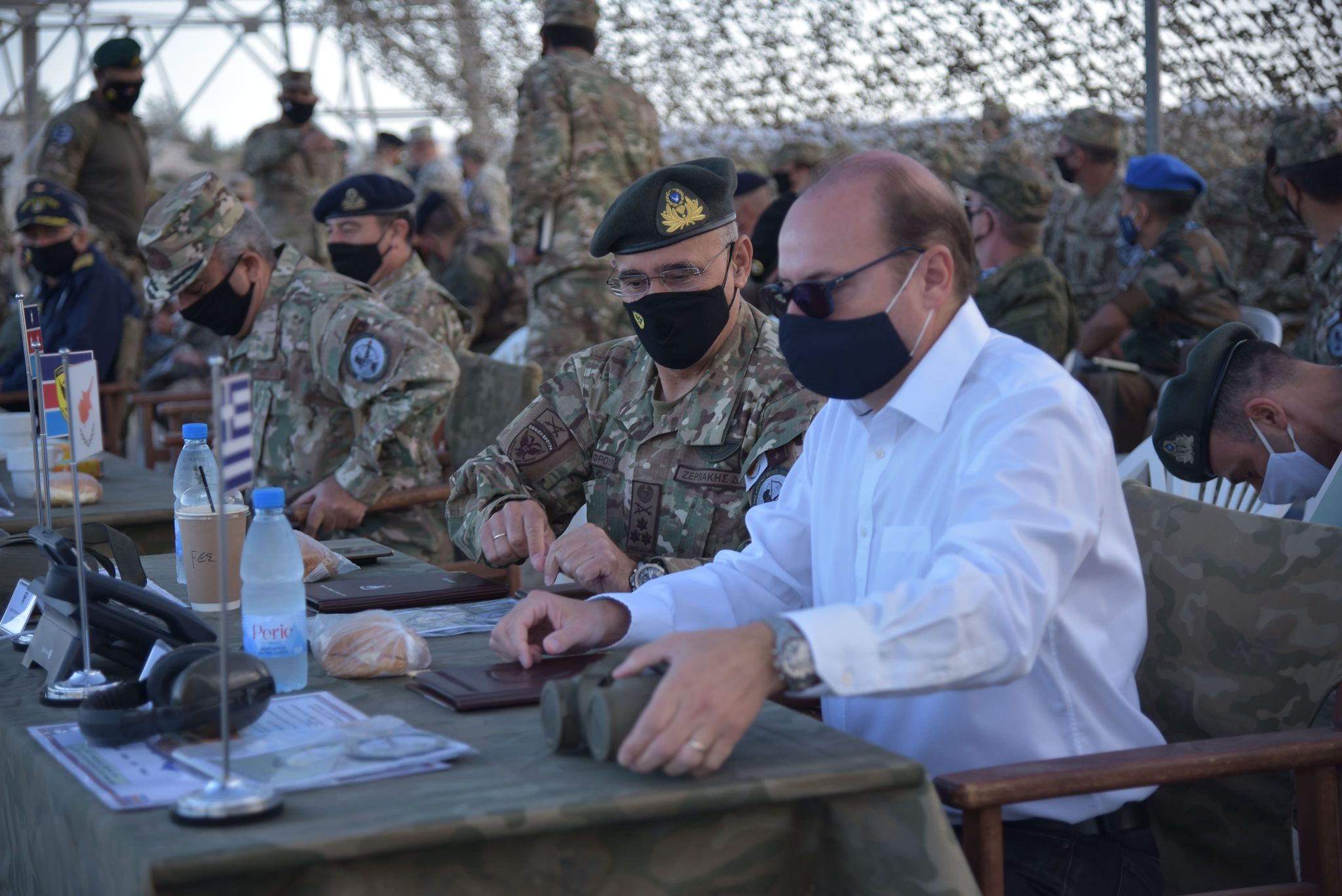 Σε αυτοπεριορισμό ο ΥΠΑΜ μετά από επαφή με επιβεβαιωμένο κρούσμα