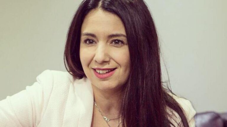 Σ. Ορφανίδου: Βάπτισε την κορούλα της και ιδού η πρώτη τρυφερή φωτογραφία (ΦΩΤΟ)