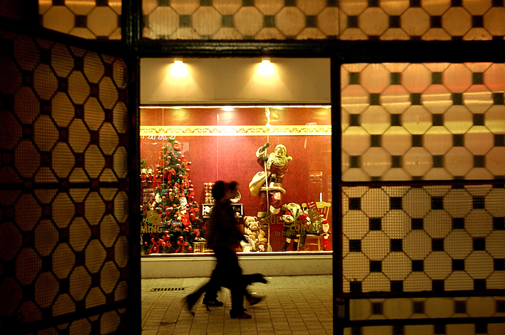 Οι σκέψεις των ειδικών για τα μέτρα των Χριστουγέννων (ΒΙΝΤΕΟ)