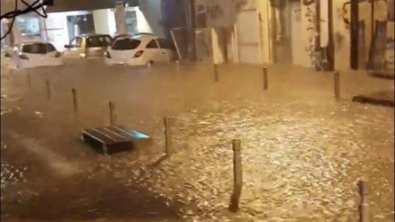 Στο ίδιο έργο θεατές Λεμεσός και Παραλίμνι μετά από λίγα λεπτά βροχής (ΒΙΝΤΕΟ)