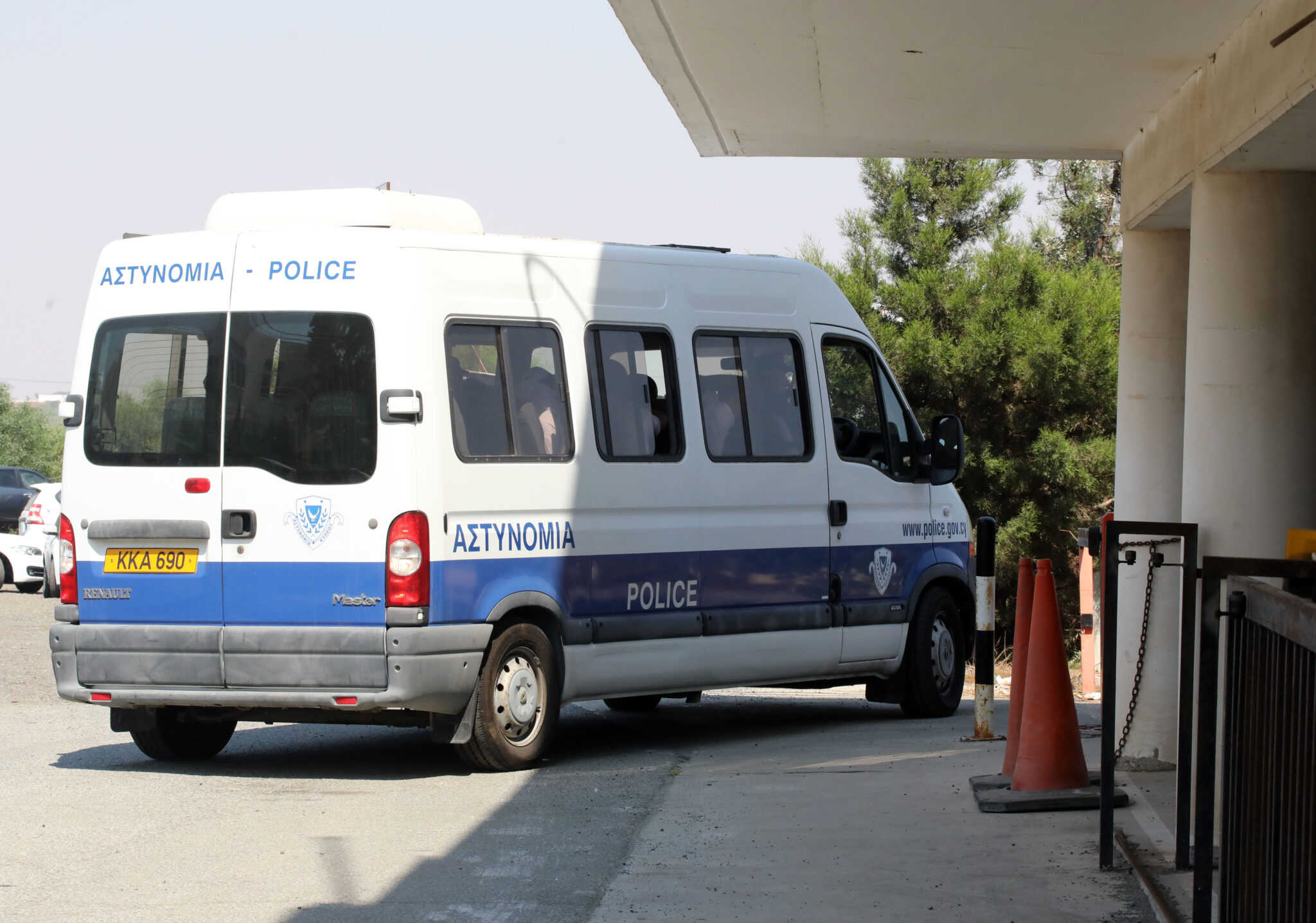 "Σήριαλ" η επιβολή ποινής στους τρείς κατηγορούμενους για την υπόθεση Nava