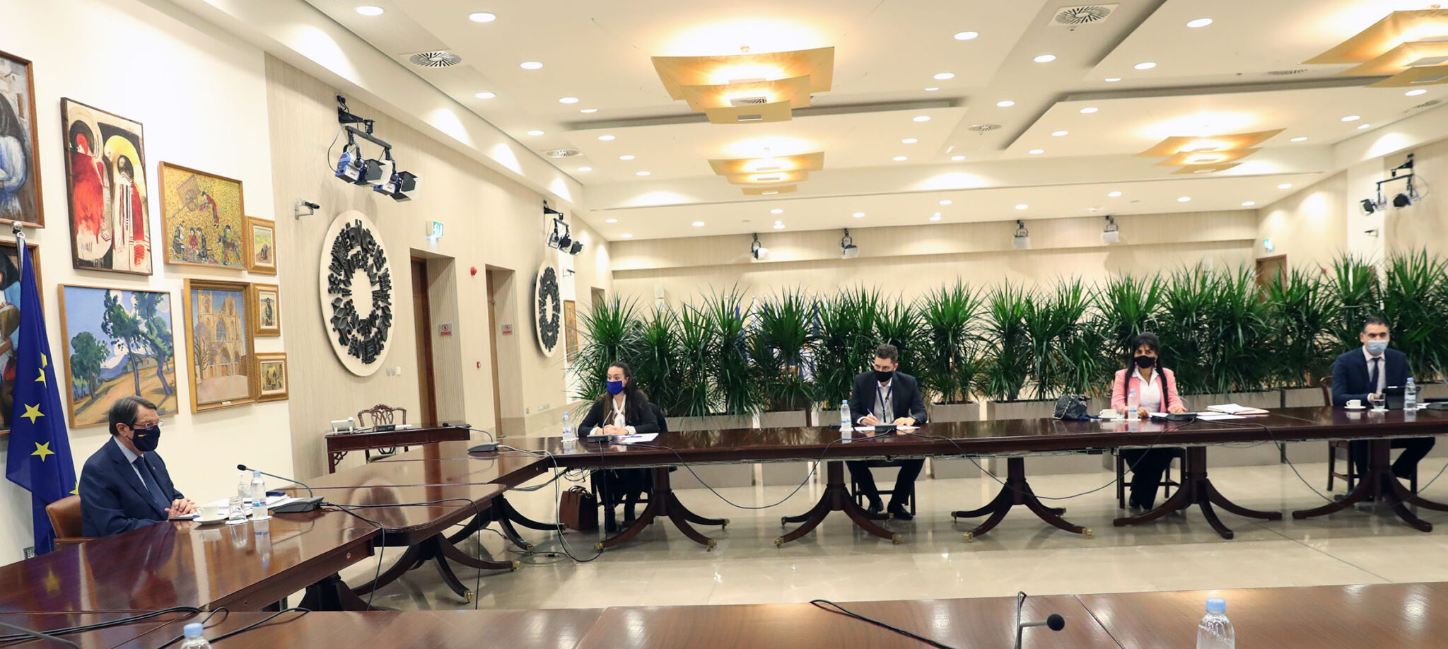 Κοινή αντίληψη ΠτΔ και φορέων ότι "φτάσαμε στην ώρα μηδέν και πιάσαμε πάτο"