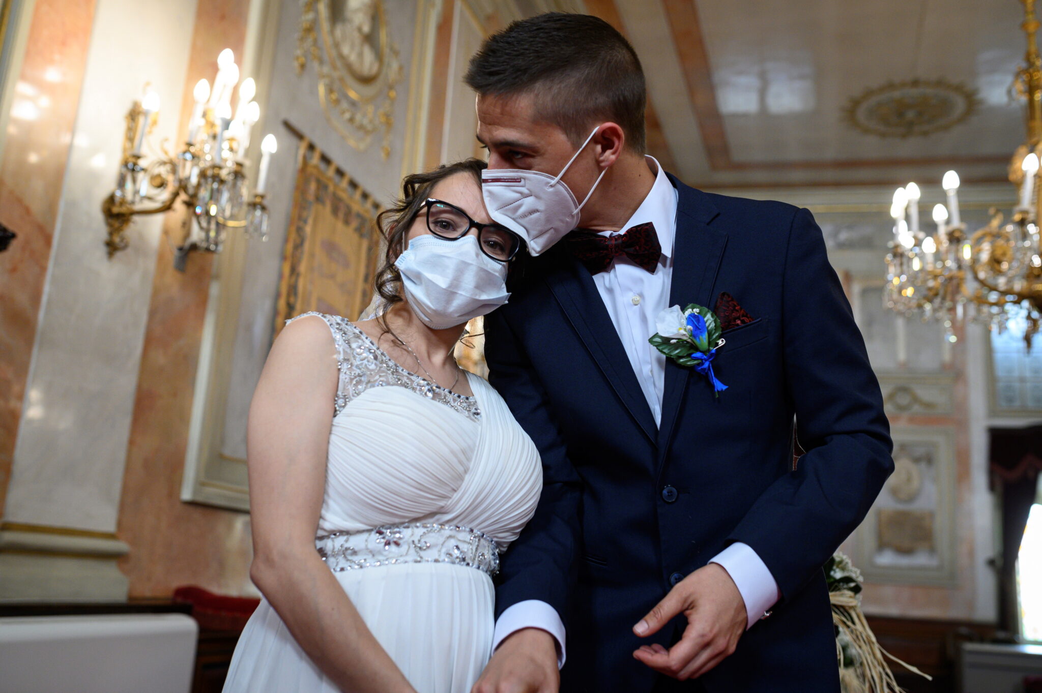 Γάμοι και βαπτίσεις με μόνο 150 καλεσμένους σε δείπνο μέχρι και τον Ιανουάριο