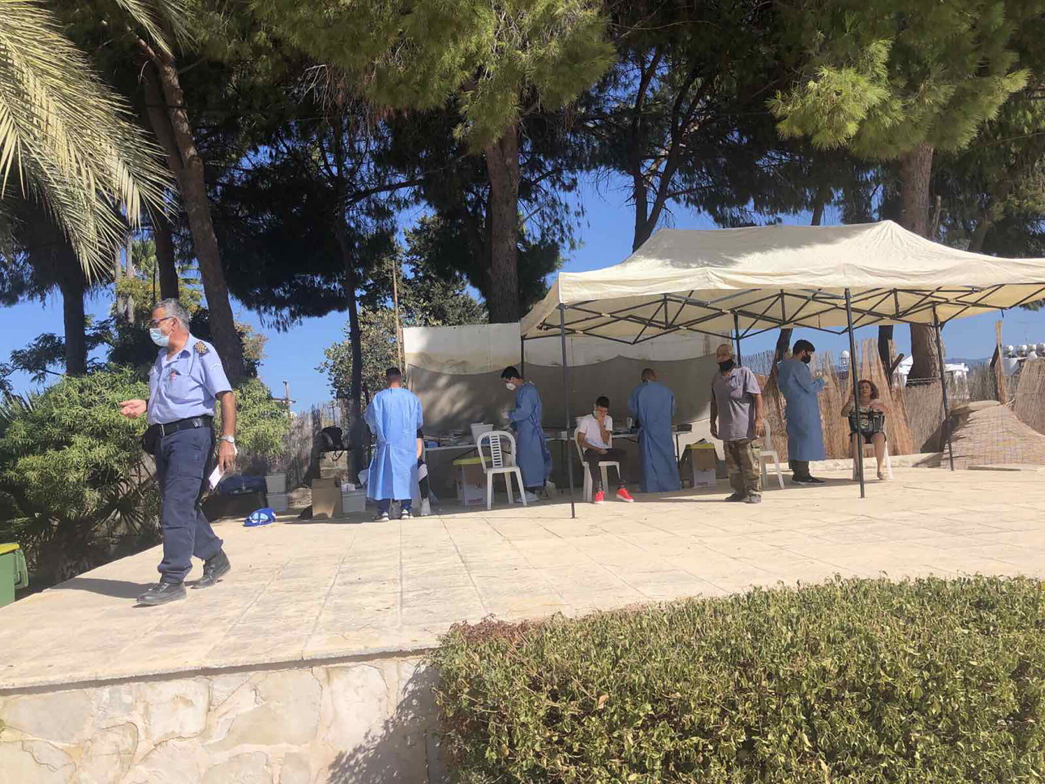 Για άλλες δυο μέρες θα συνεχιστούν τα τεστ για Covid-19 σε εργαζόμενους