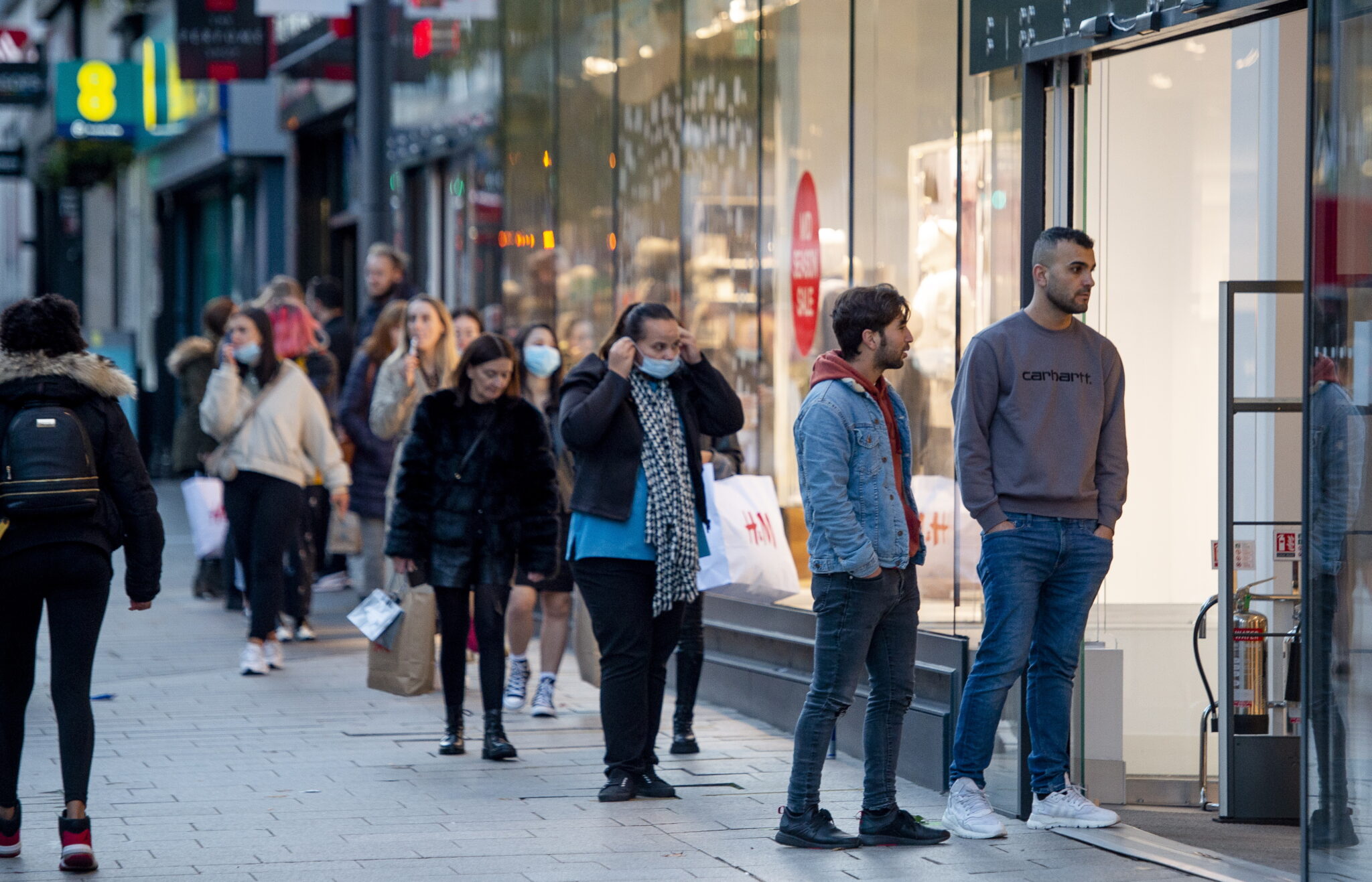 Πέραν των 15εκ. τα ενεργά περιστατικά κορωνοϊού παγκοσμίως