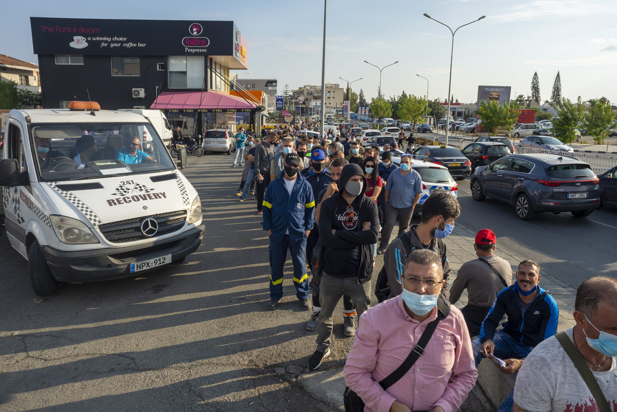 «Ξεχειλώνουν» κι άλλο το Διάταγμα και δίνουν παράταση στα τεστ των εργαζομένων